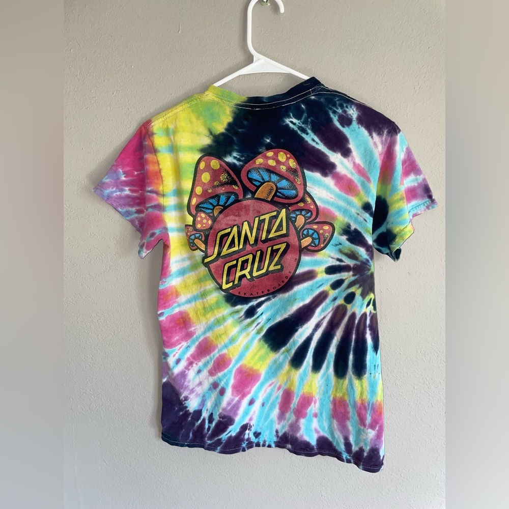 Santa Cruz Shirt Adult SMALL Tie Dye mushrooms, Skater t shirt